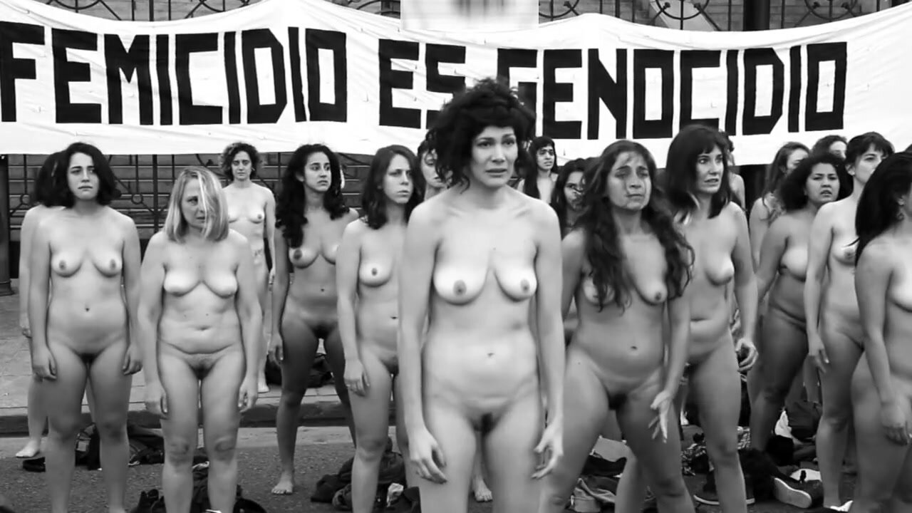 anna de los reyes recommends nude women in groups pic