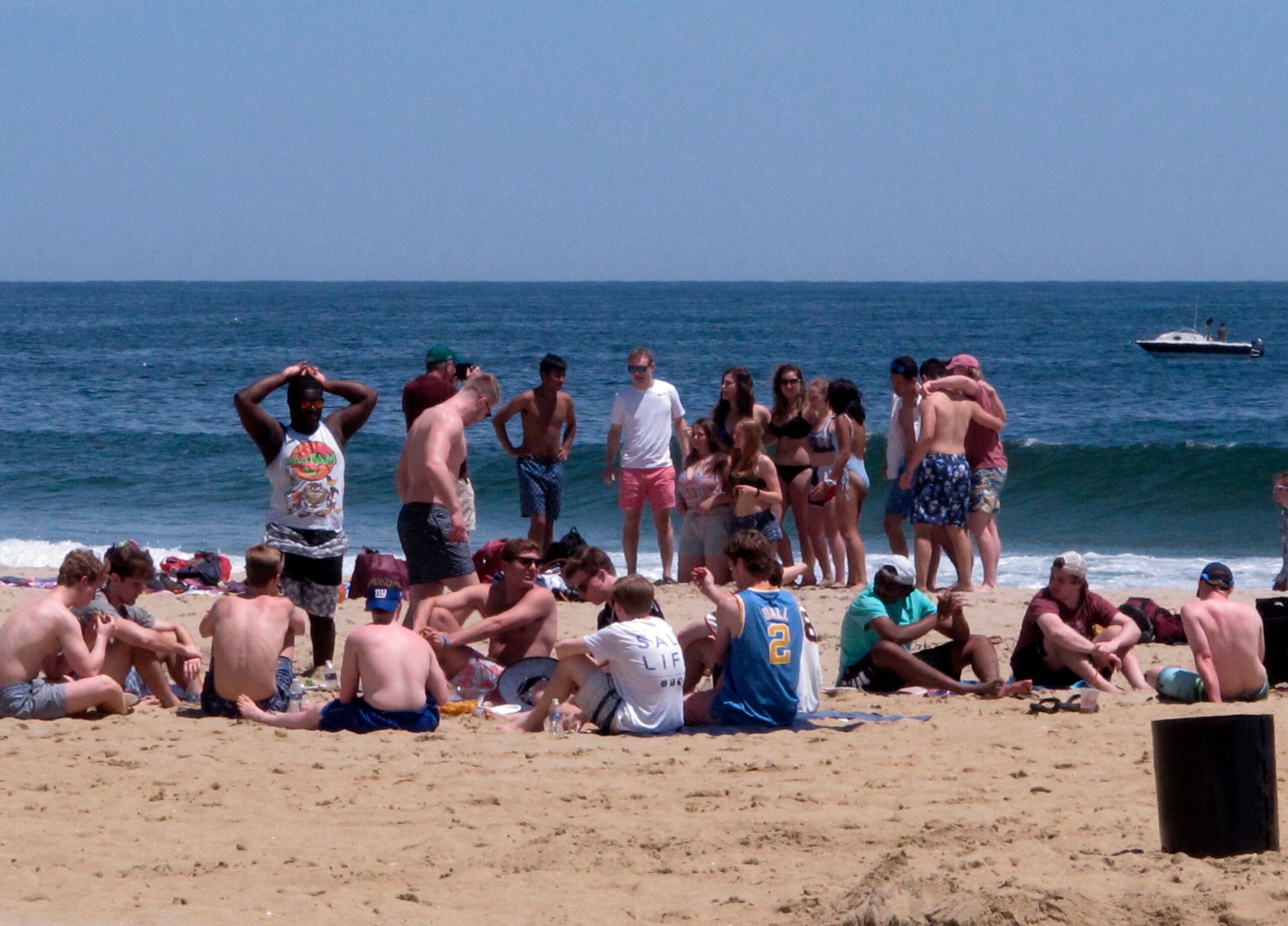 anthony spinks recommends bare breasts on the beach pic