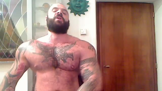 chris richford recommends Bearded Man Jerk Off