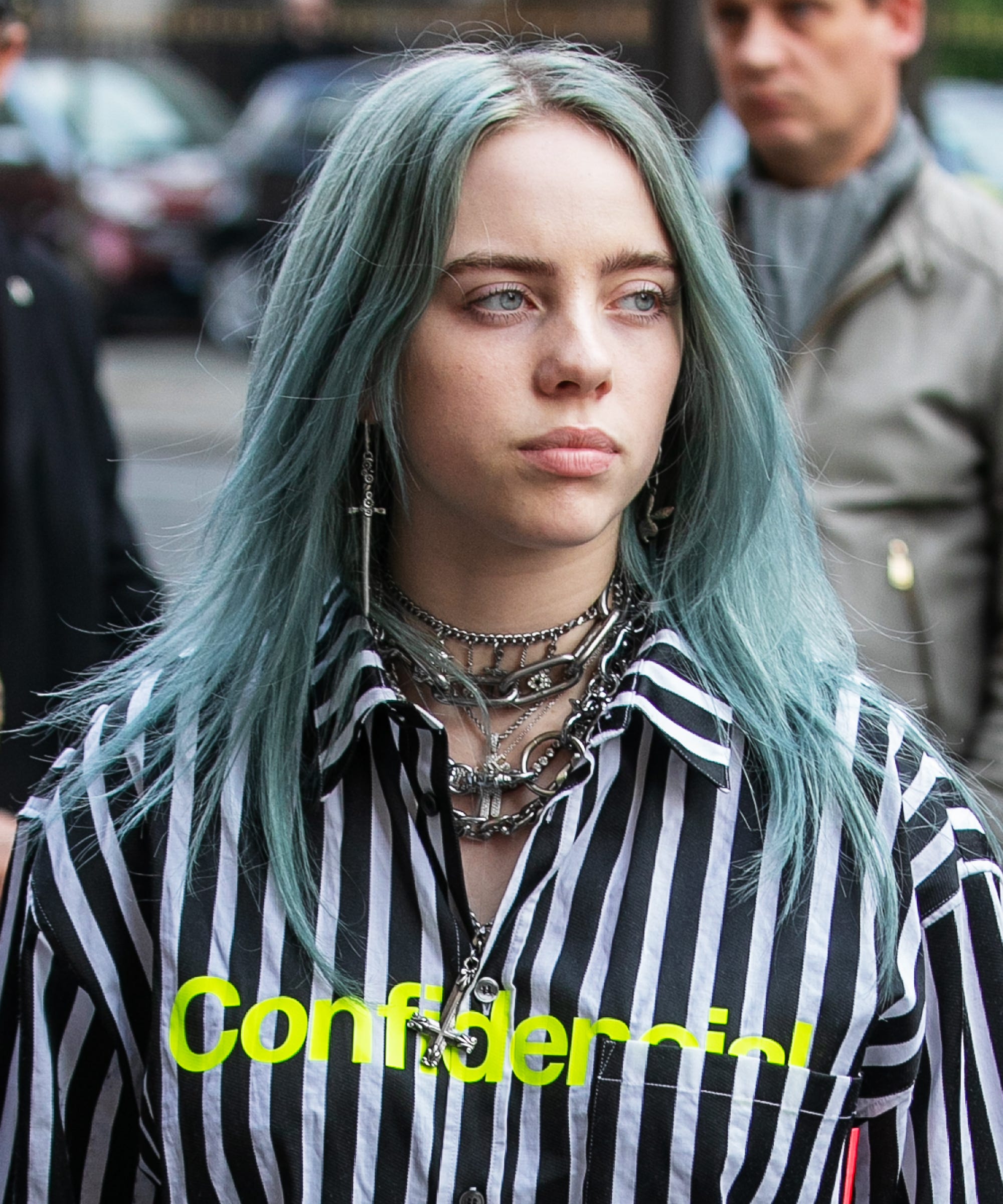 Billie Eilish Naked masazysty contact