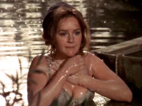 Bonnie Bedelia Nude gives bj