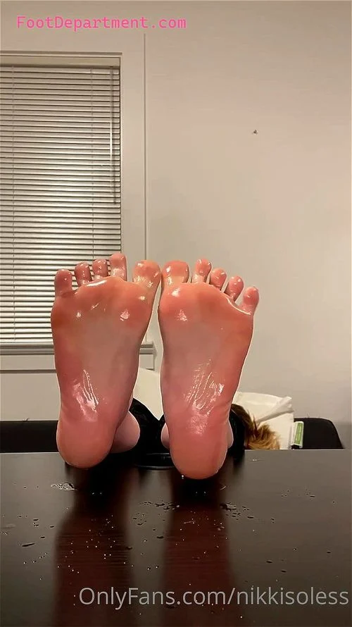 alyssa anne baumgartner recommends Cosplay Feet Porn