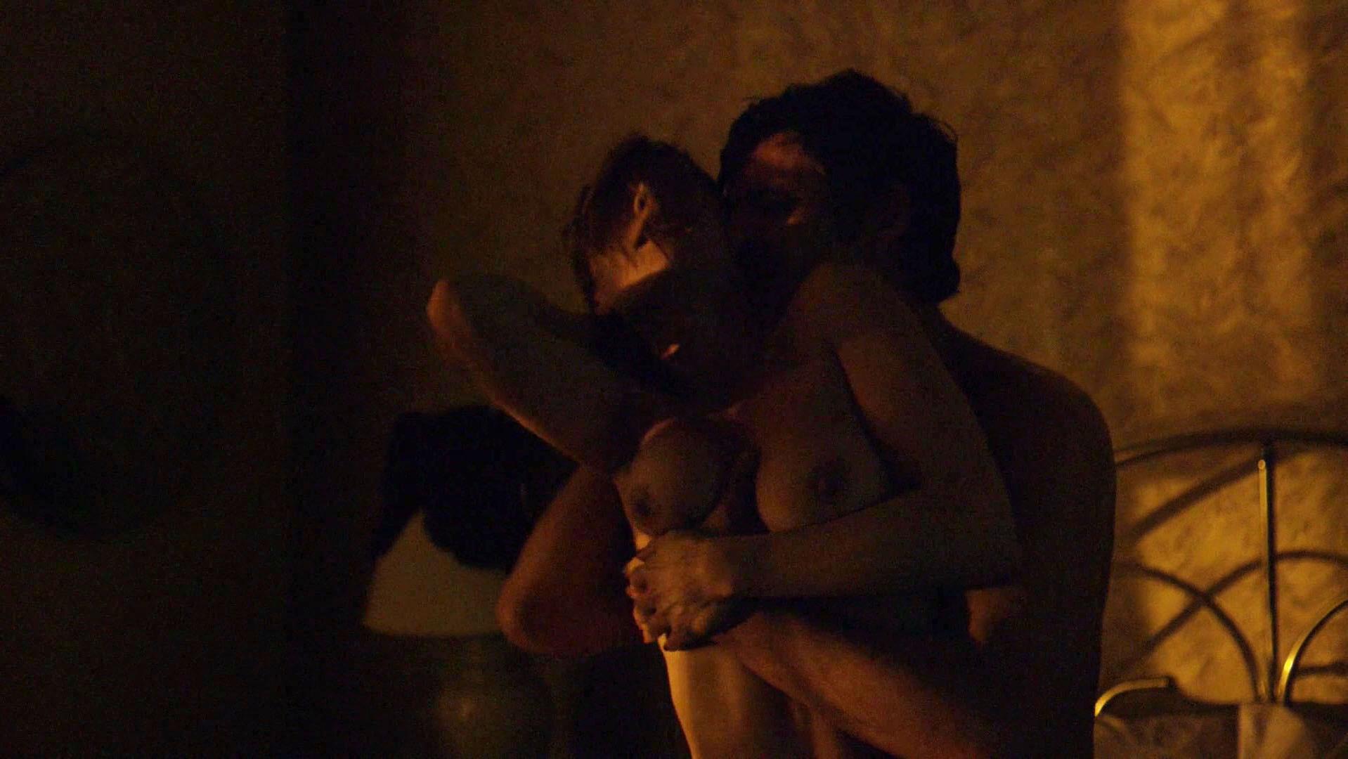 asim kulkarni share narcos sex scenes photos