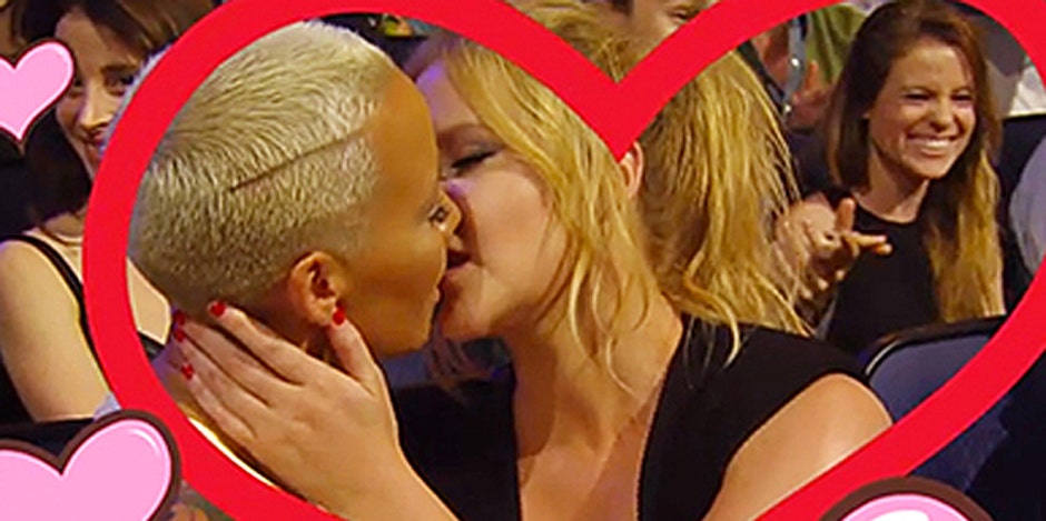 derek bellah recommends Celebrity Lesbian Kiss