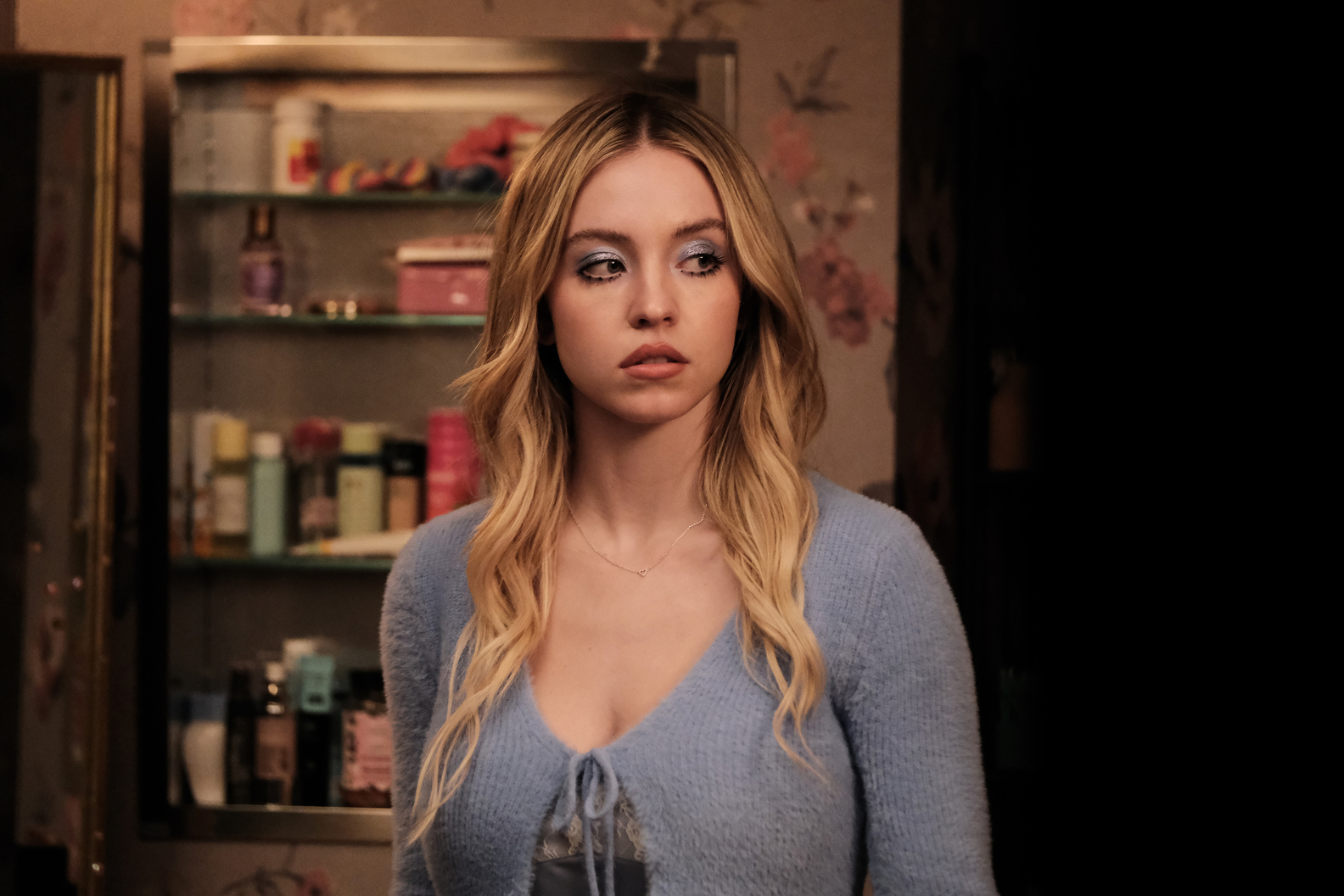 bruce bill add photo chloe cherry and sydney sweeney