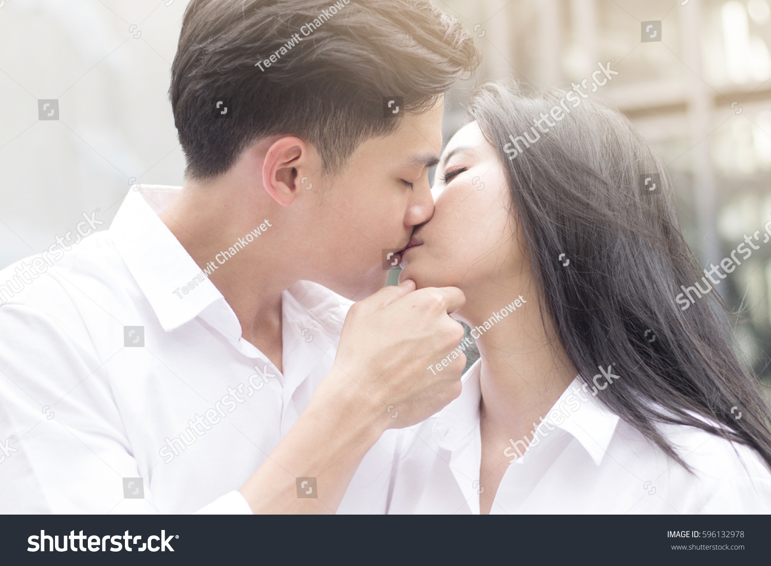 Asian Women Making Love gratis poor