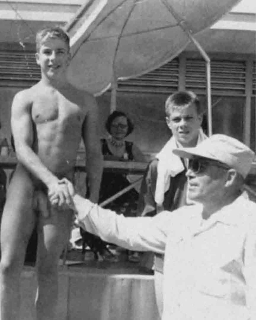 andres polo recommends mens nude swimming pic