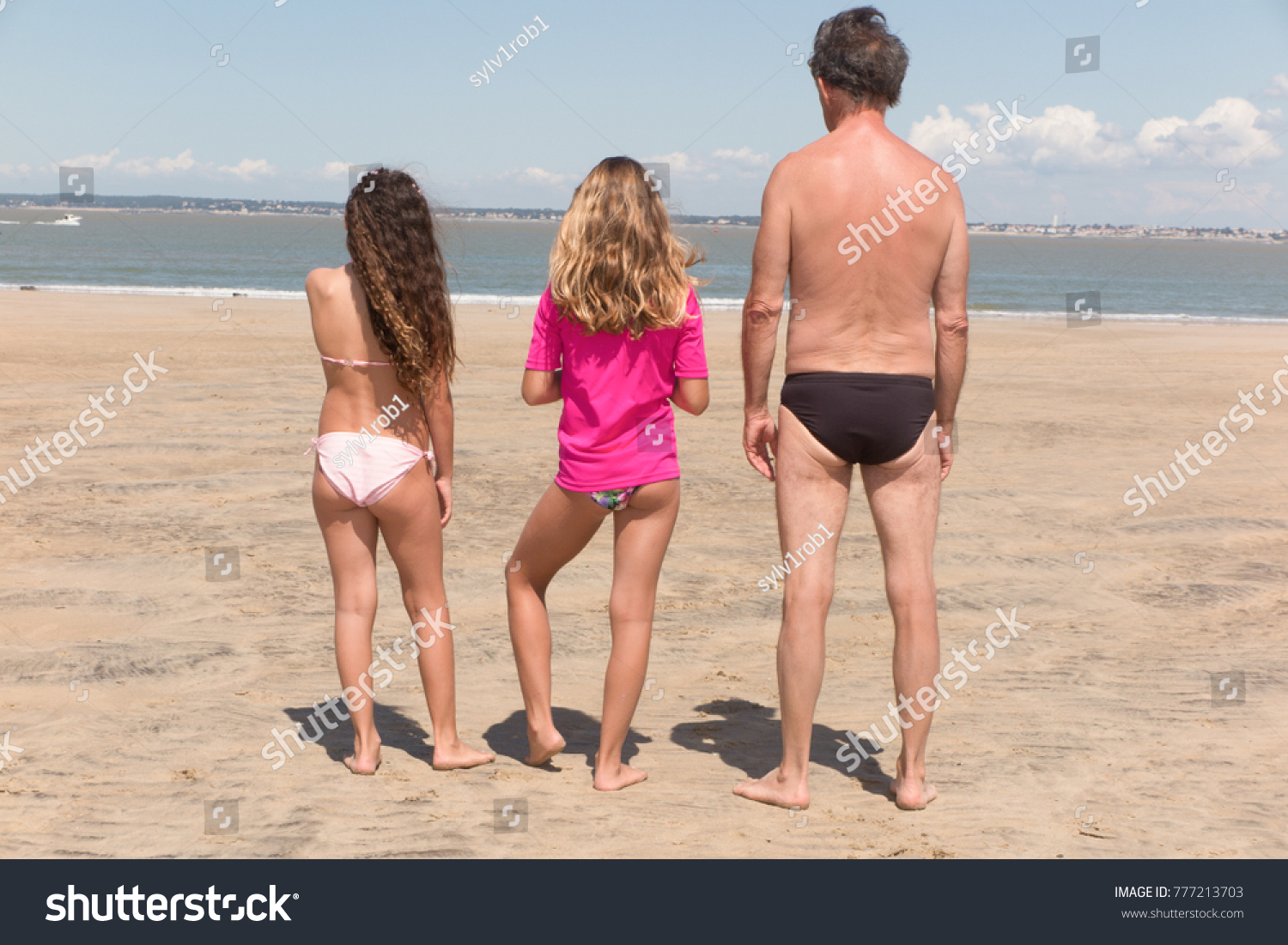 father and daughter nudists