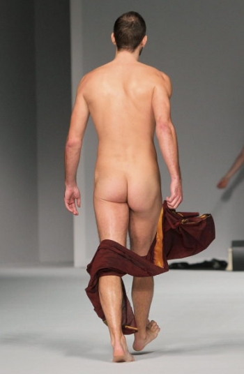 chad panepinto recommends naked in fashion show pic