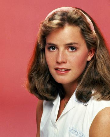 andrew unkefer recommends elisabeth shue hot pic