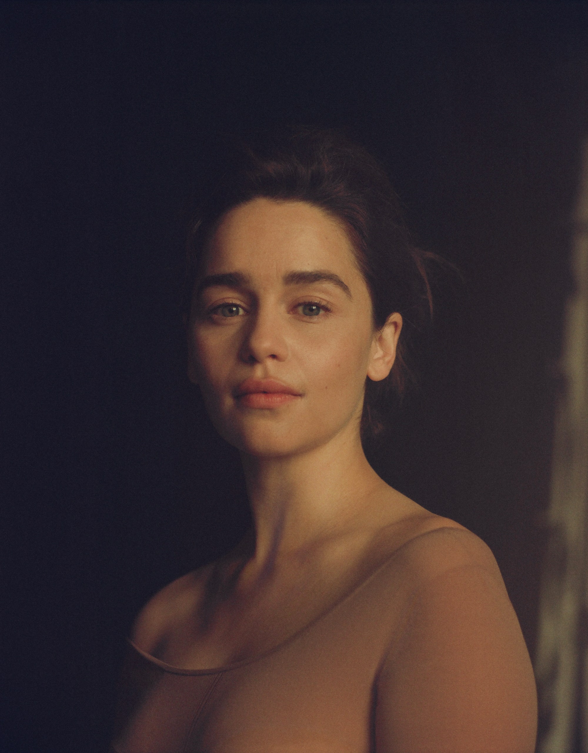 denise loew recommends emilia clarke boobies pic