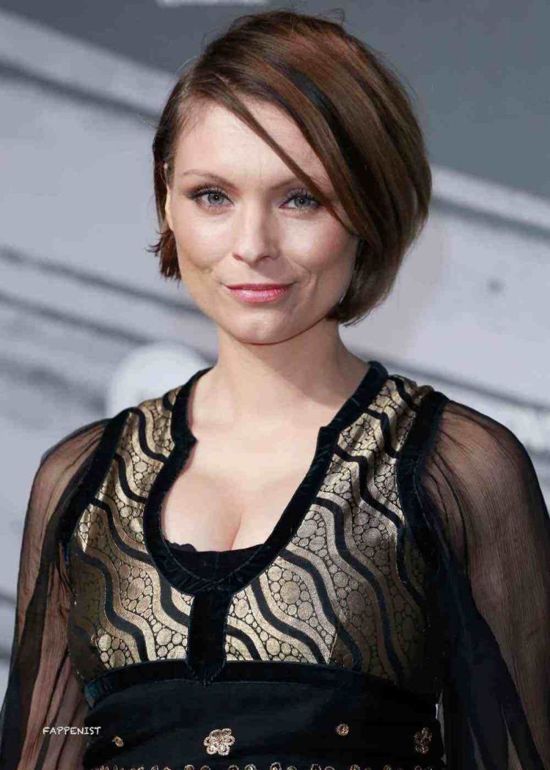 Myanna Buring Sex college sex