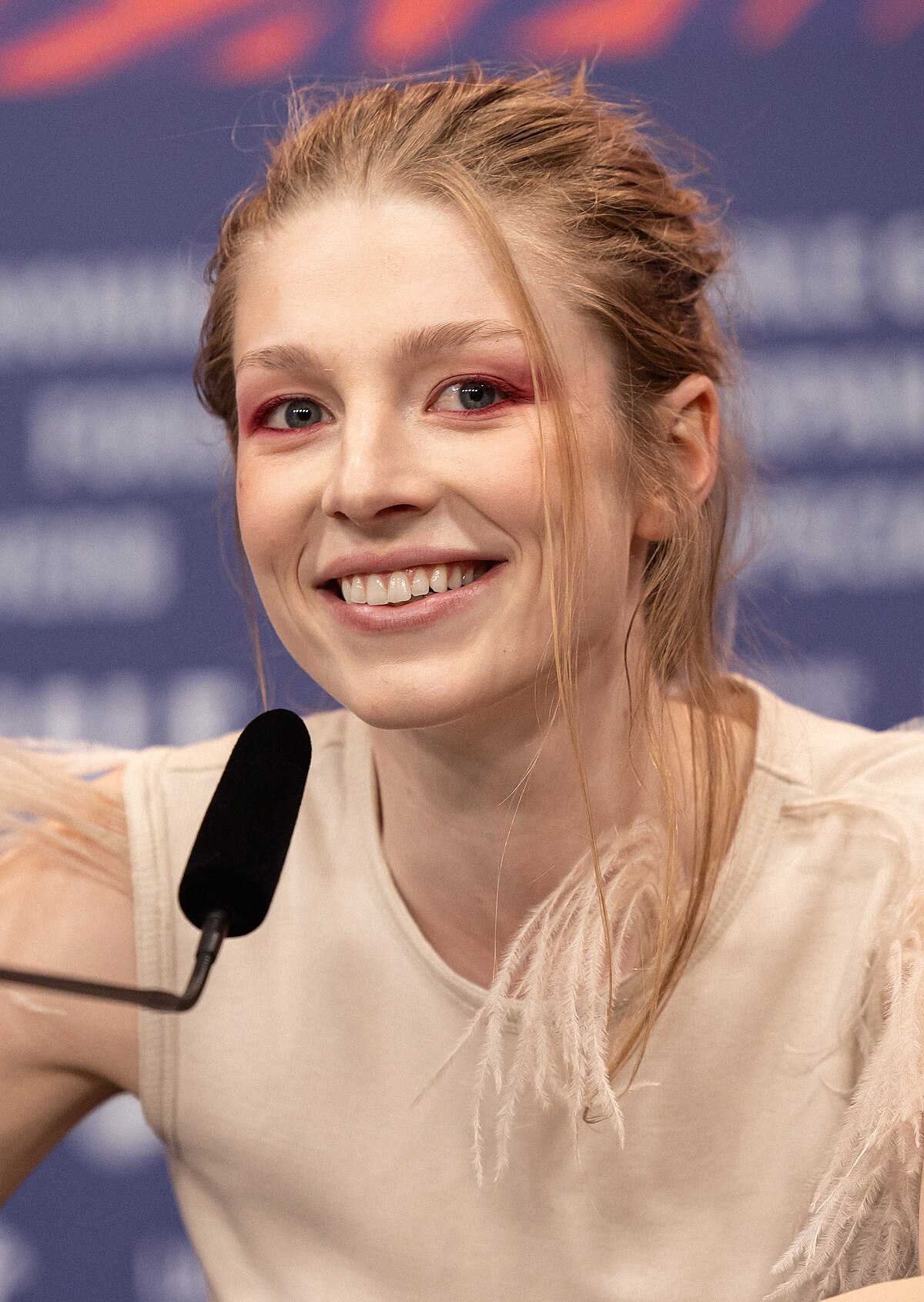 chante van huysen recommends Hunter Schafer Porn