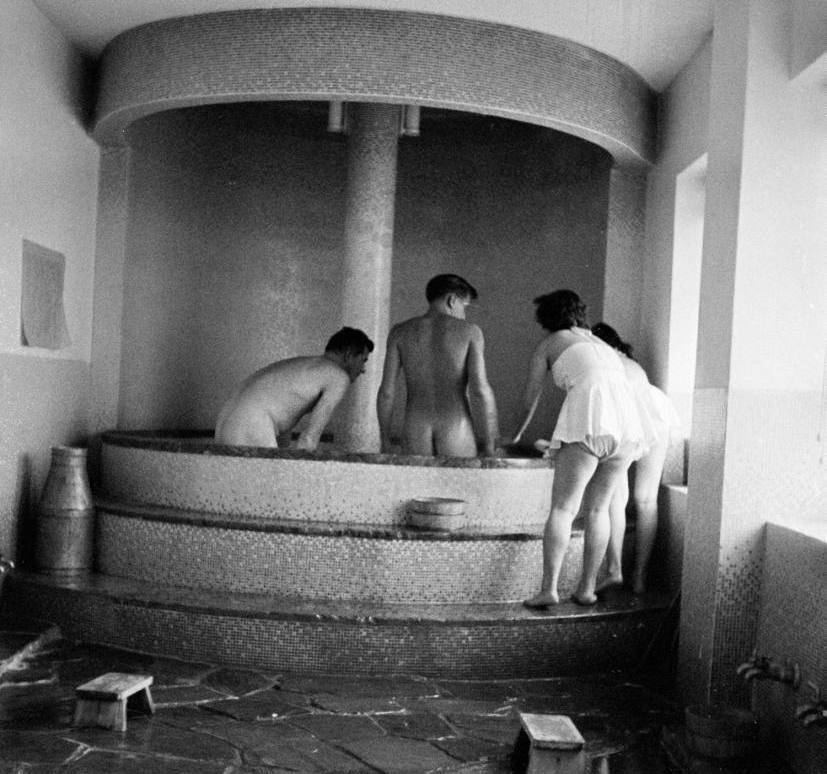 bill dixon recommends nude bath in japan pic