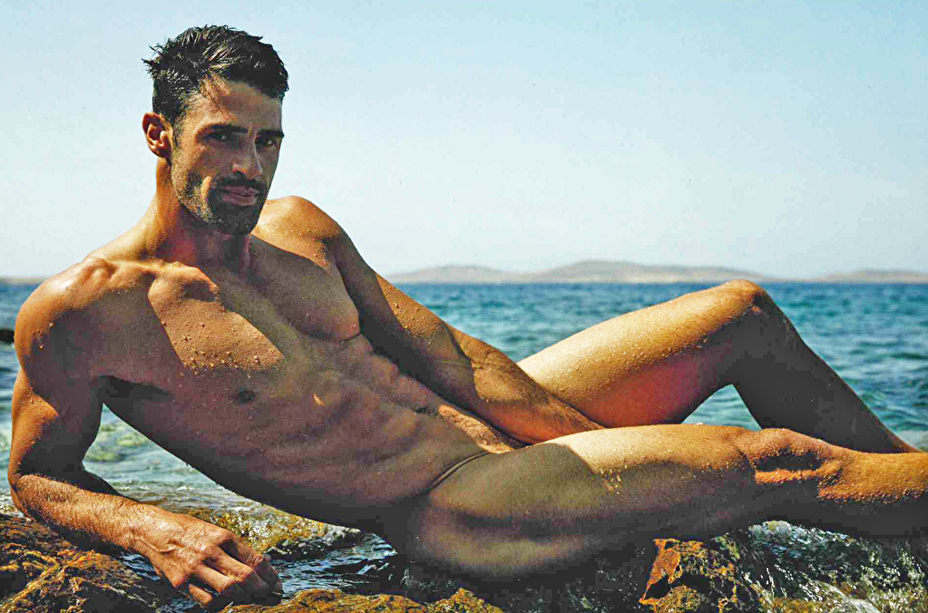 benjamin french add chad white nude photo