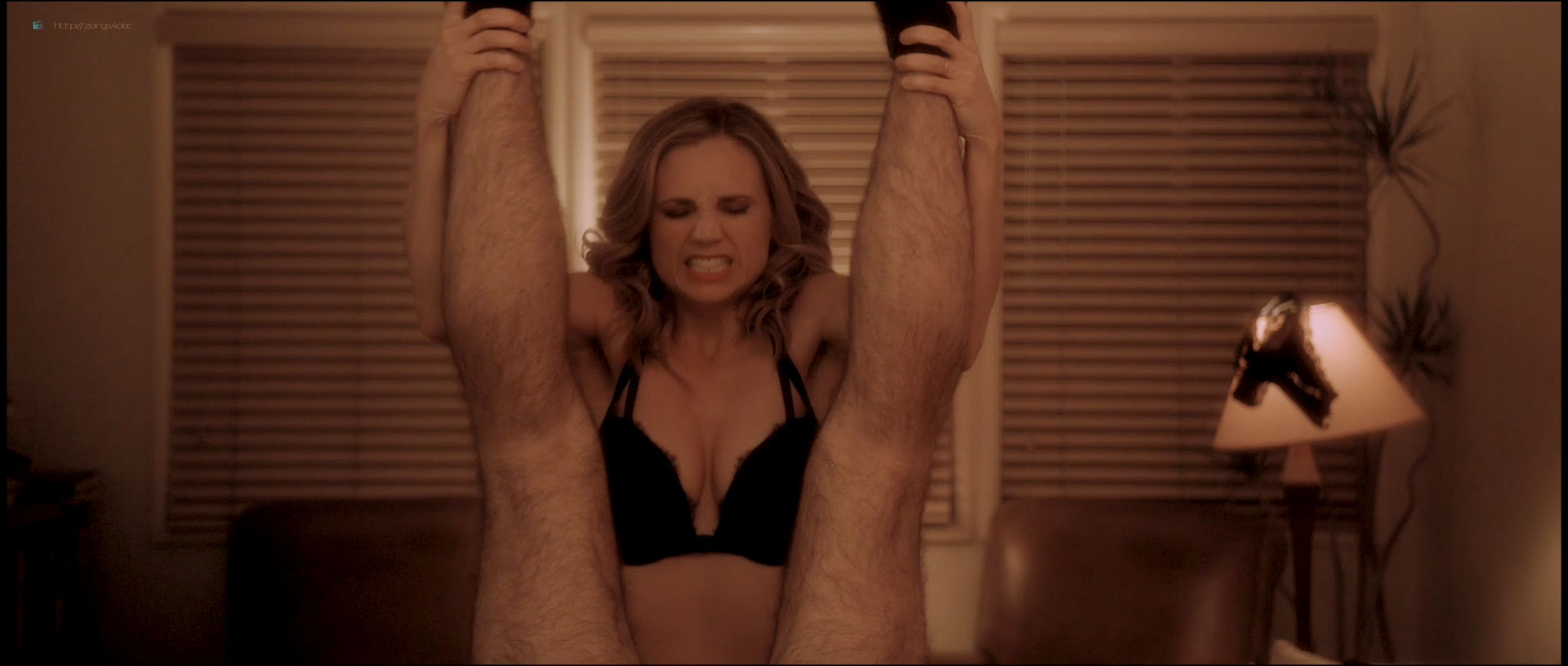 derek messinger recommends Fiona Gubelmann Naked