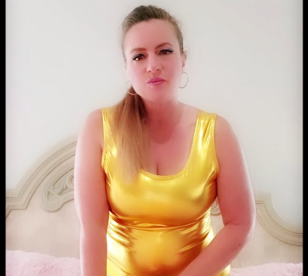 gold milf