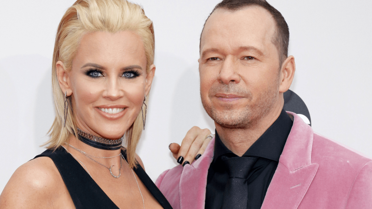 cyrus law recommends jenny mccarthy toppless pic