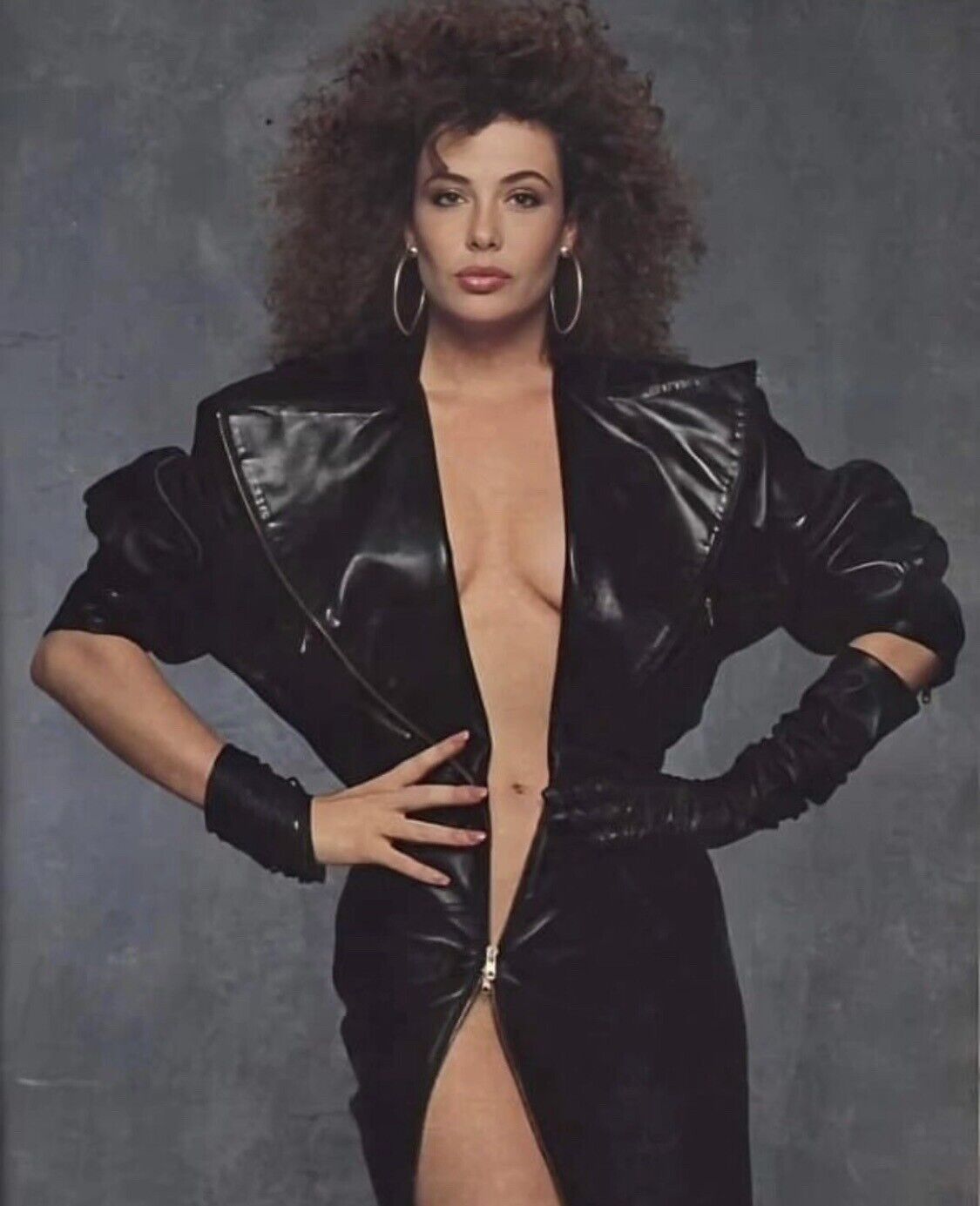 amy halford recommends kelly lebrock sexy pic