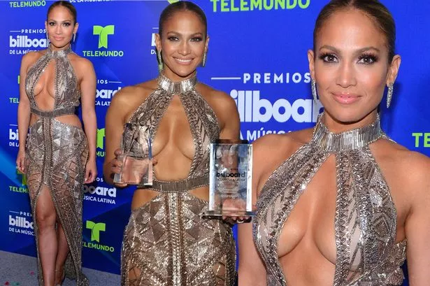 latina shows boobs