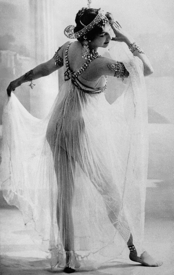 agnieszka dudek recommends Mata Hari Nude