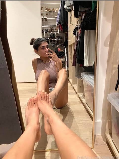 deepak barde recommends mia khalifa nude feet pic