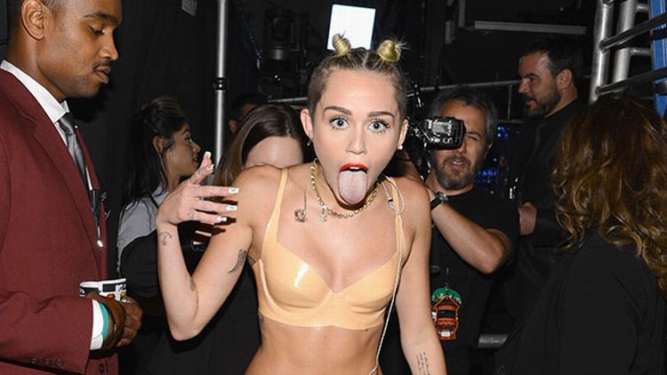 danielle bickford recommends miley cyrus hot pictures pic