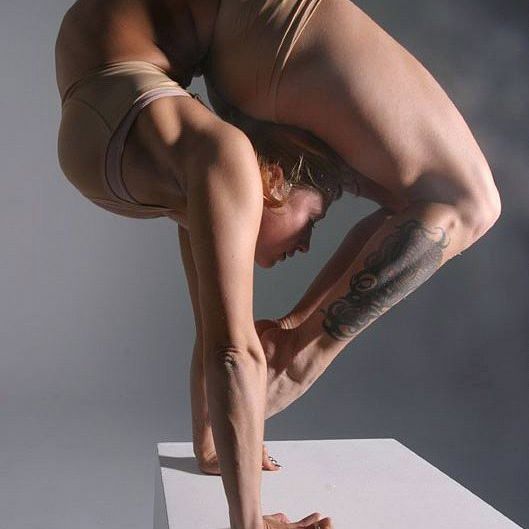 naked contortion