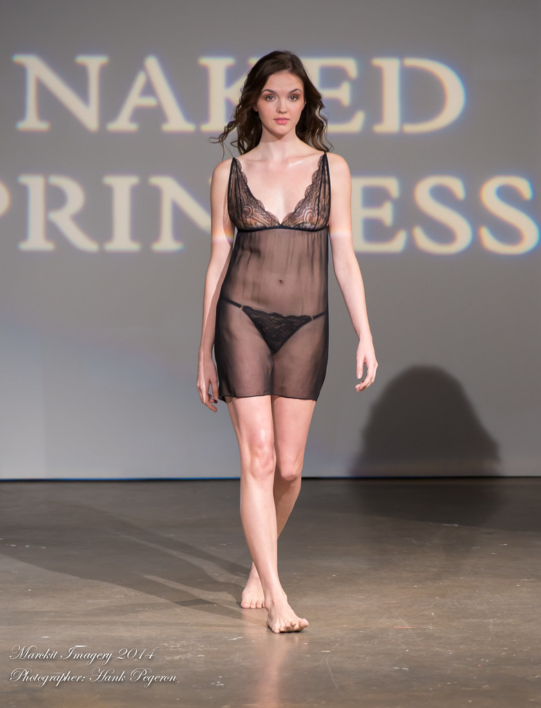 babita ahuja recommends Naked In Fashion Show