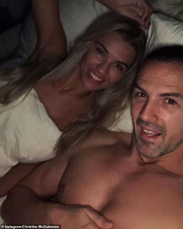 chris gerringer add photo naked selfie in bed