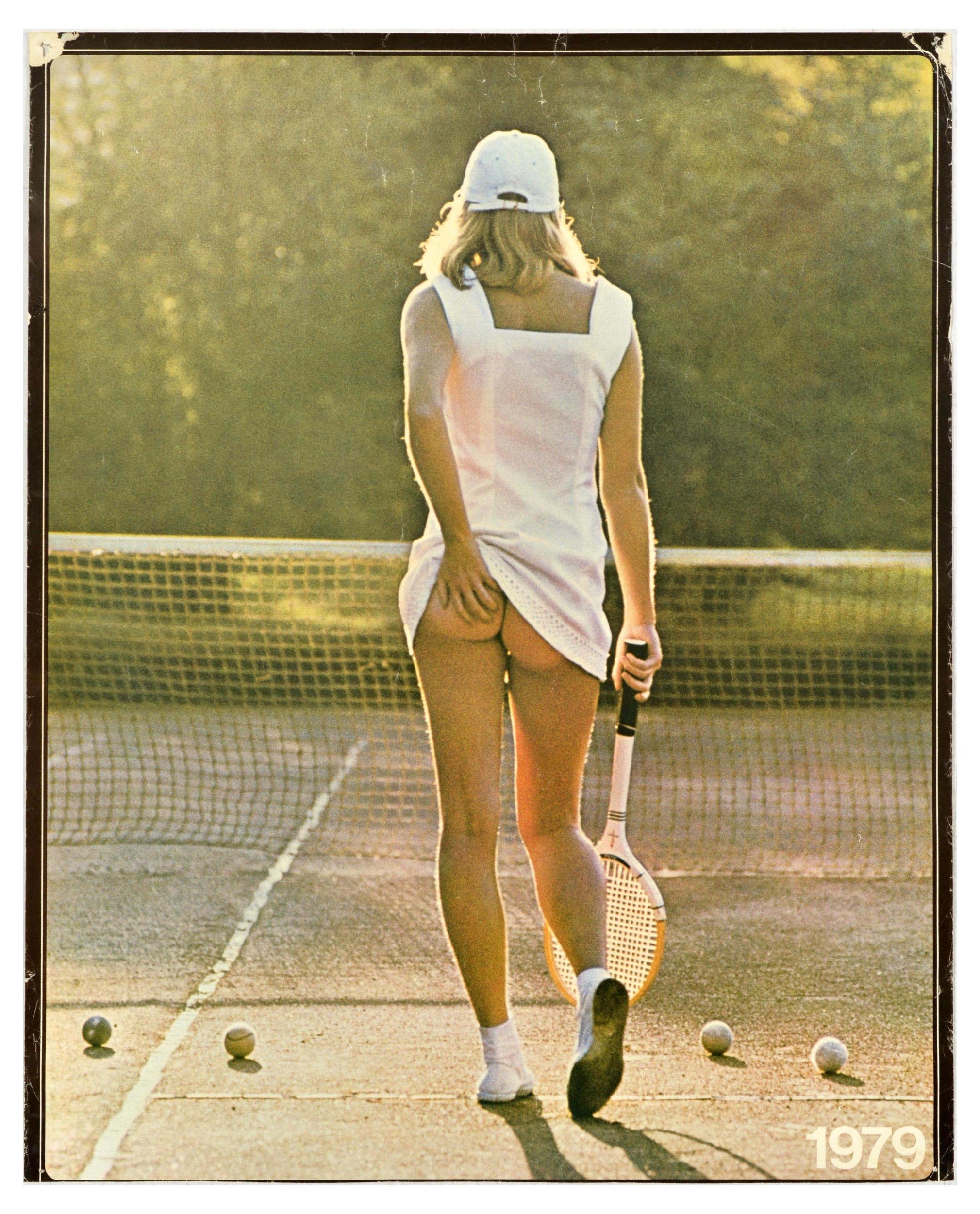 naked tennis