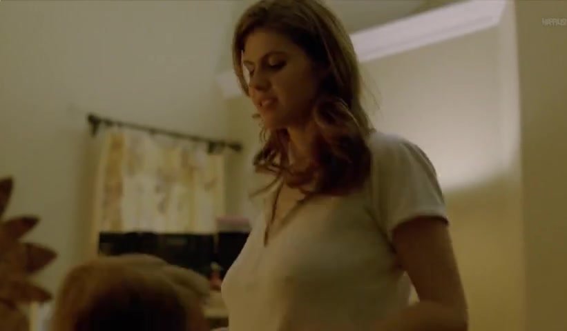 nude alexandra daddario