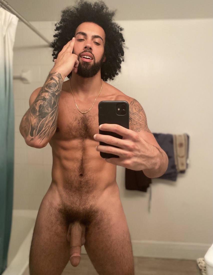 ahmad jamil wahdan share nude light skinned men photos