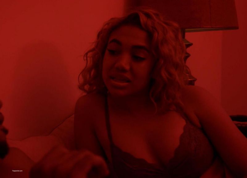 Paige Hurd Naked ball hentai