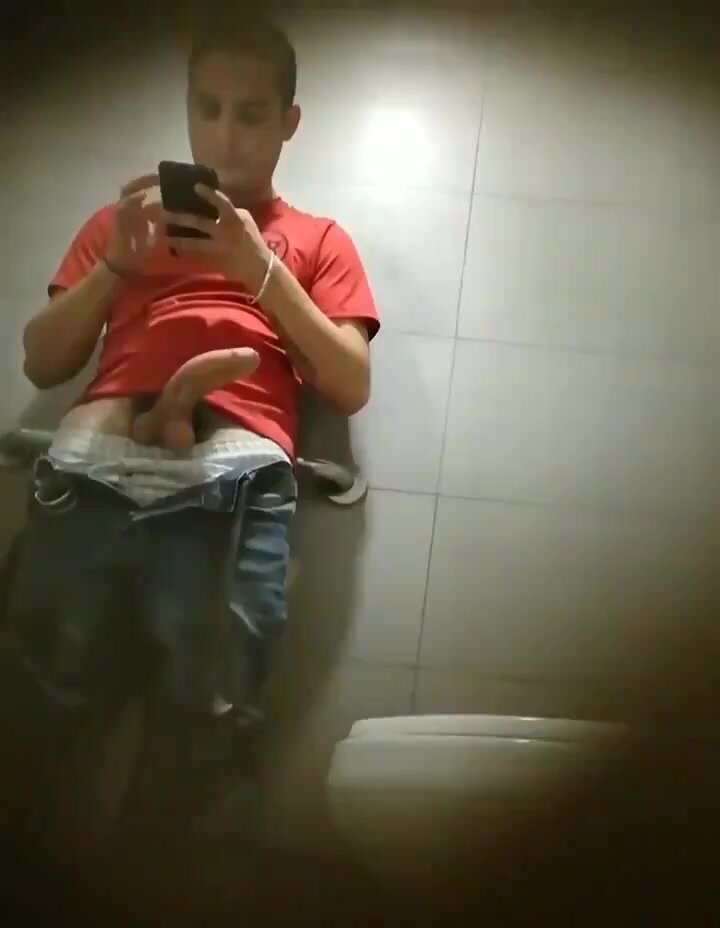 bosi bobos recommends public bathroom spy cam pic