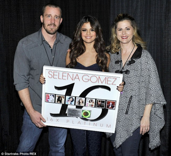 selena love stepdad