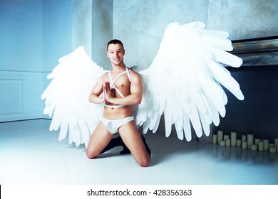 Sexy Angel Stripper dream dates