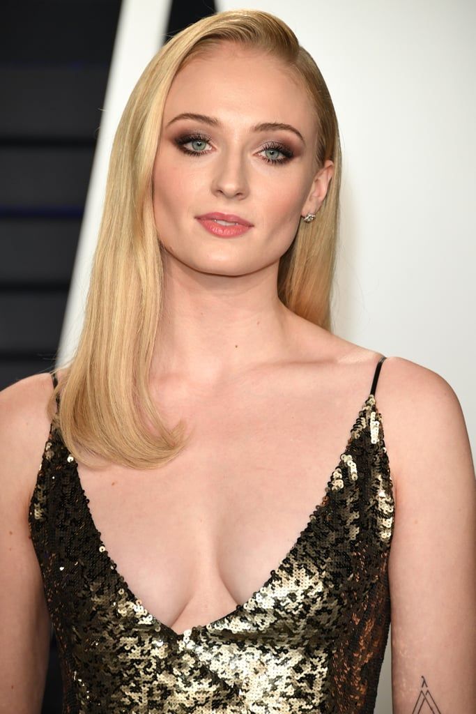 sophie turner sexy pics