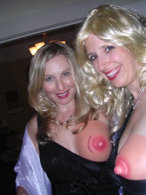 tara reid nip slip