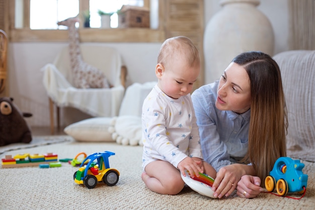 charles hennen recommends Women Playing With Toys